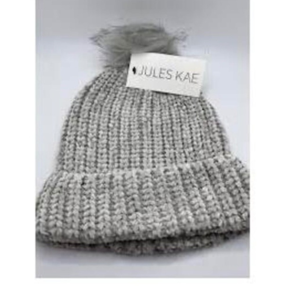 New Jules Kae Pom Beanie Light Grey Cozy Chenille Knit‎ Winter Hat